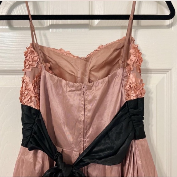B. Darlin Pink Formal Dress Size 13/14 in Youth/Size 6 Women - Picture 8 of 16